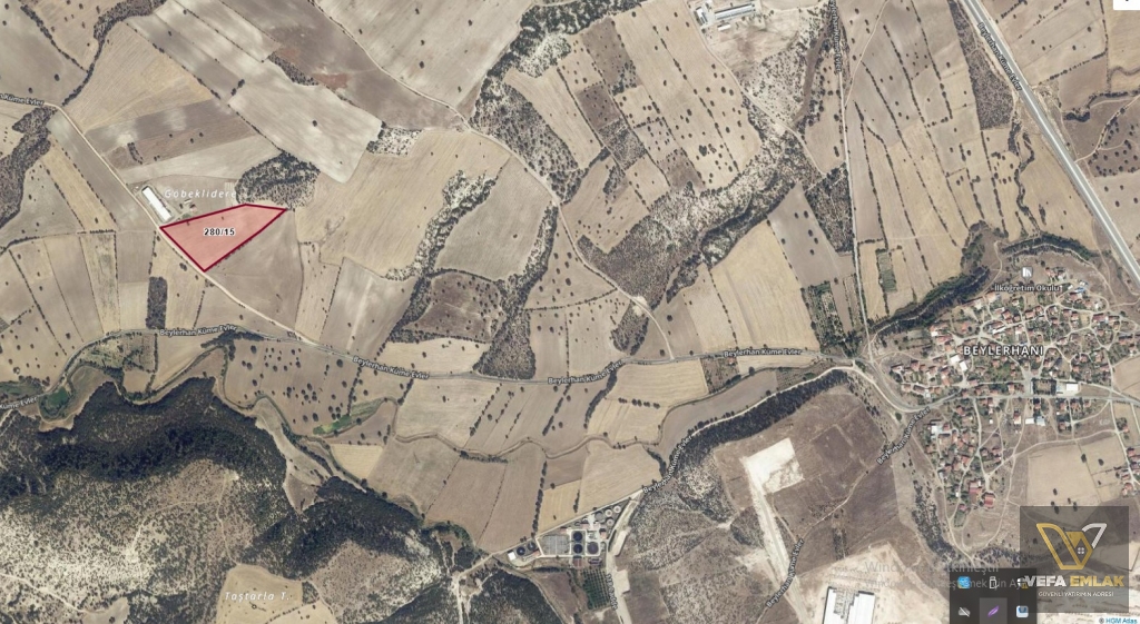 BEYLERHAN KÖYÜ YAKINI 25.700 m2 SATILIK TARLA