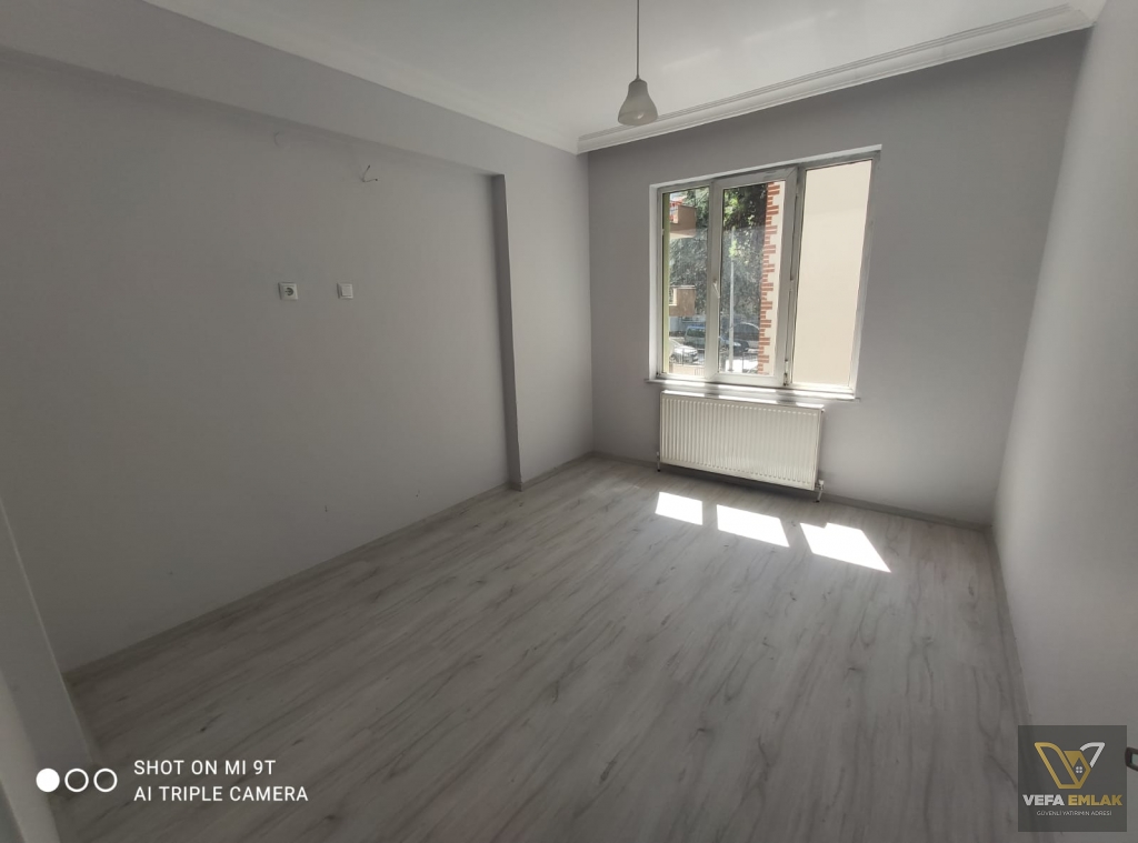 CUMHURİYET MAH. ATA PARK VE FİLE MARKET YAKINI SATILIK 2+1 DAİRE
