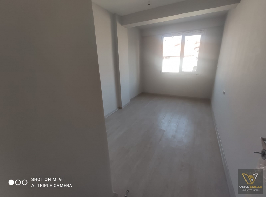 ŞEKER EVLERİ MAVİ KÖŞE YAKINI 2+1 = 115m2 SATILIK DAİRE