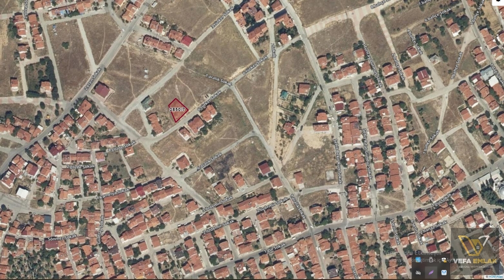 ELMALIDERE MAHALLESİ'NDE KÖŞE PARSEL SATILIK 497 m2 ARSA