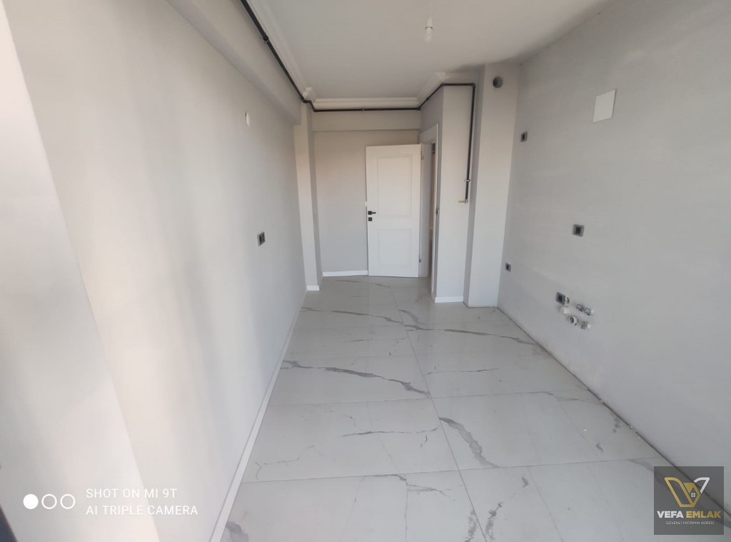 FATİH MAHALLESİ RAVZA CAMİİ YAKINI 2+1 ARA KAT SATILIK DAİRE