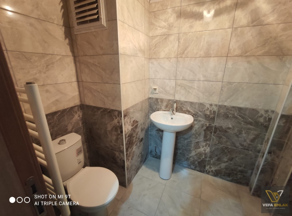 KÖME MAH. UŞAK AŞ EVİ YAKININDA İÇİ SIFIR YAPILMIŞ OLAN 60 m2 1+1 SATILIK APART