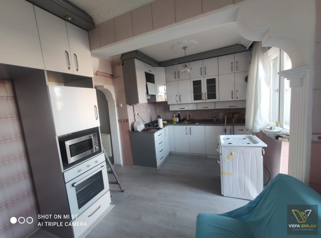 ATATÜRK MAHALLESİ DÜLGER OĞLU CAMİİ YAKINLARINDA 140 m2 3+1 SATILIK DAİRE