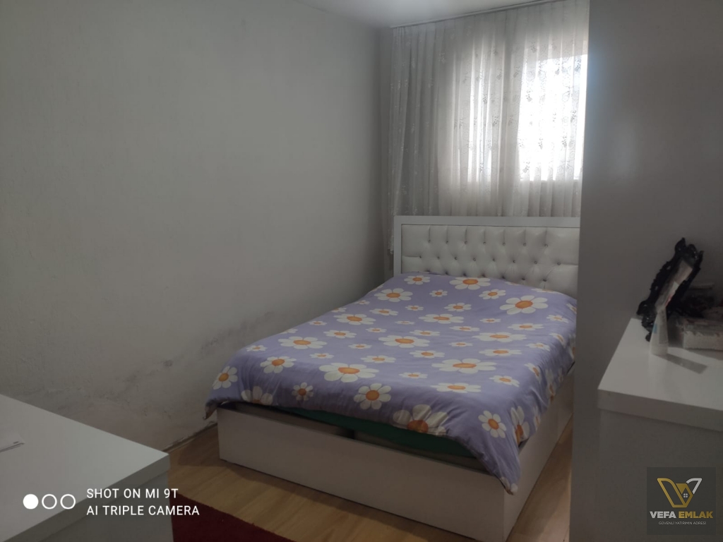 SARAYALTI MAH. SEHER CAMİİ YAKININDA MÜSTAKİL BODRUM KAT    130 m2 SATI