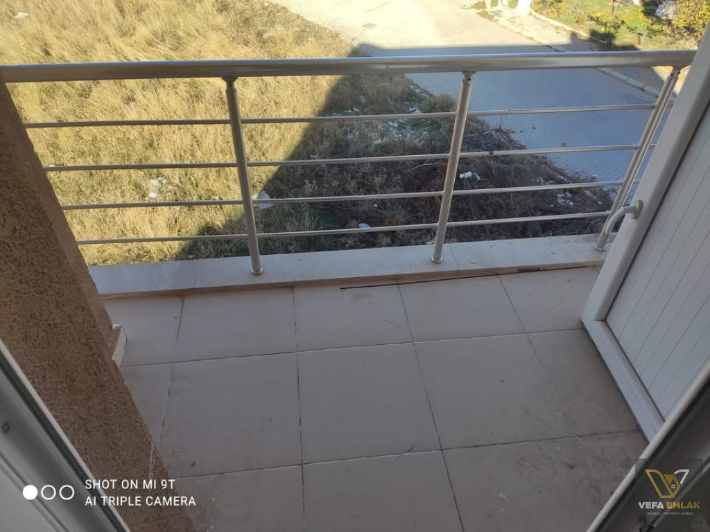 ATATÜRK MAH.BESİM ATALAY OKULU YAKININDA GENİŞ 2+1 SATILIK DAİRE