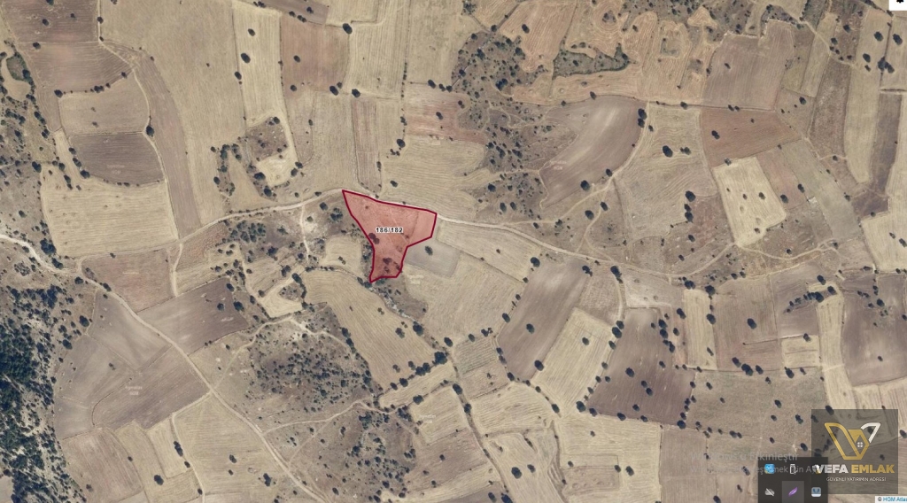 ULUBEY AKKEÇELİ'DE 10.562 m2 BÖLMEYE 8 KM.YAKINLIKTA SATILIK ARSA
