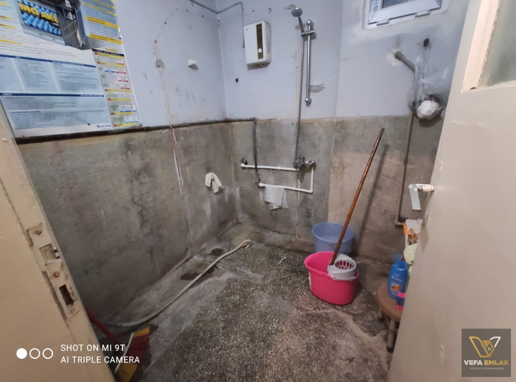 CUMHURİYET MAHALLESİ 230 m2 3+1 SATILIK MÜSTAKİL EV