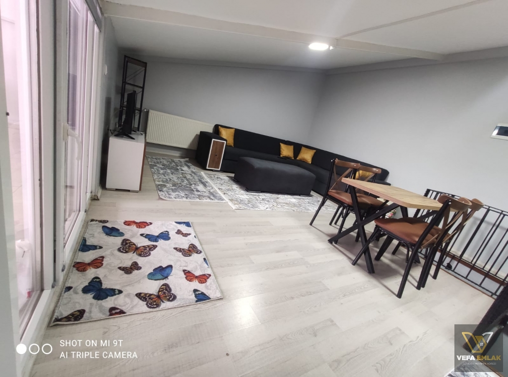 BİR EYLÜL İLK ÖGRETİM OKULU YAKININDA SATILIK 2+1 ( 95 m2 )APART