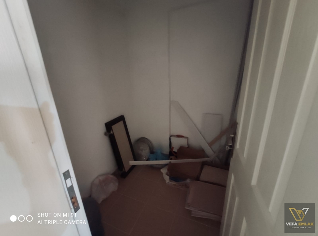 KEMALÖZ MAH.AYŞE ANA SAGLİK MSLK.LİSESİ YAKININDA KİRALIK 3+1 DAİRE