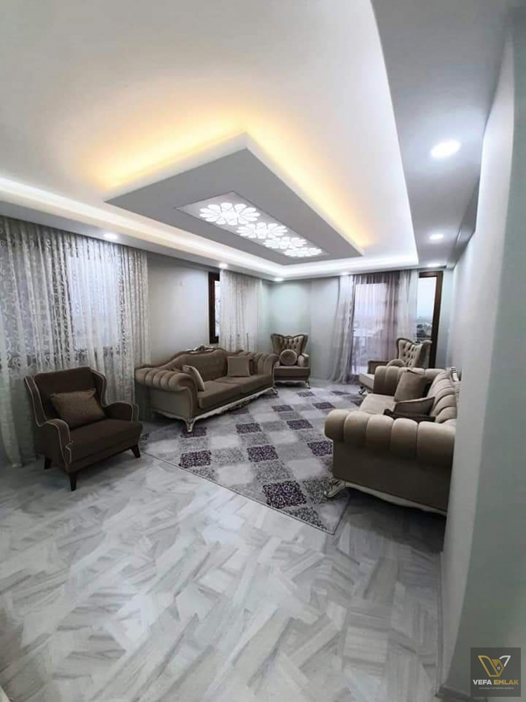 FATİH MAHALLESİ RAVZA CAMİ YAKINI 172 m2 3+1 ULTRA LÜX YAPIM SATILIK DAİRE
