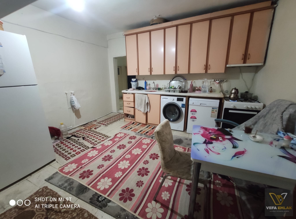 IŞIK MAHALLESİ UĞUR SERDAROĞLU OKULU YAKINI SATILIK MÜSTAKİL EV