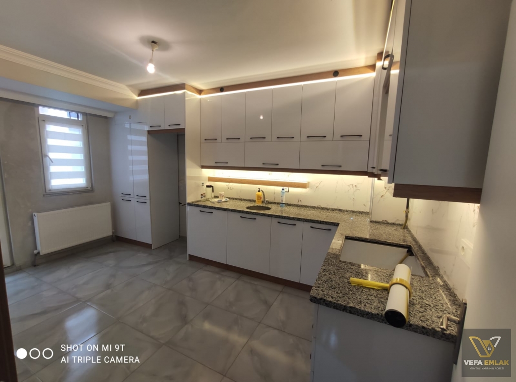 KEMALÖZ MAHALLESİ ARTUN SİTESİ YAKINI SATILIK 2+1 DAİRE