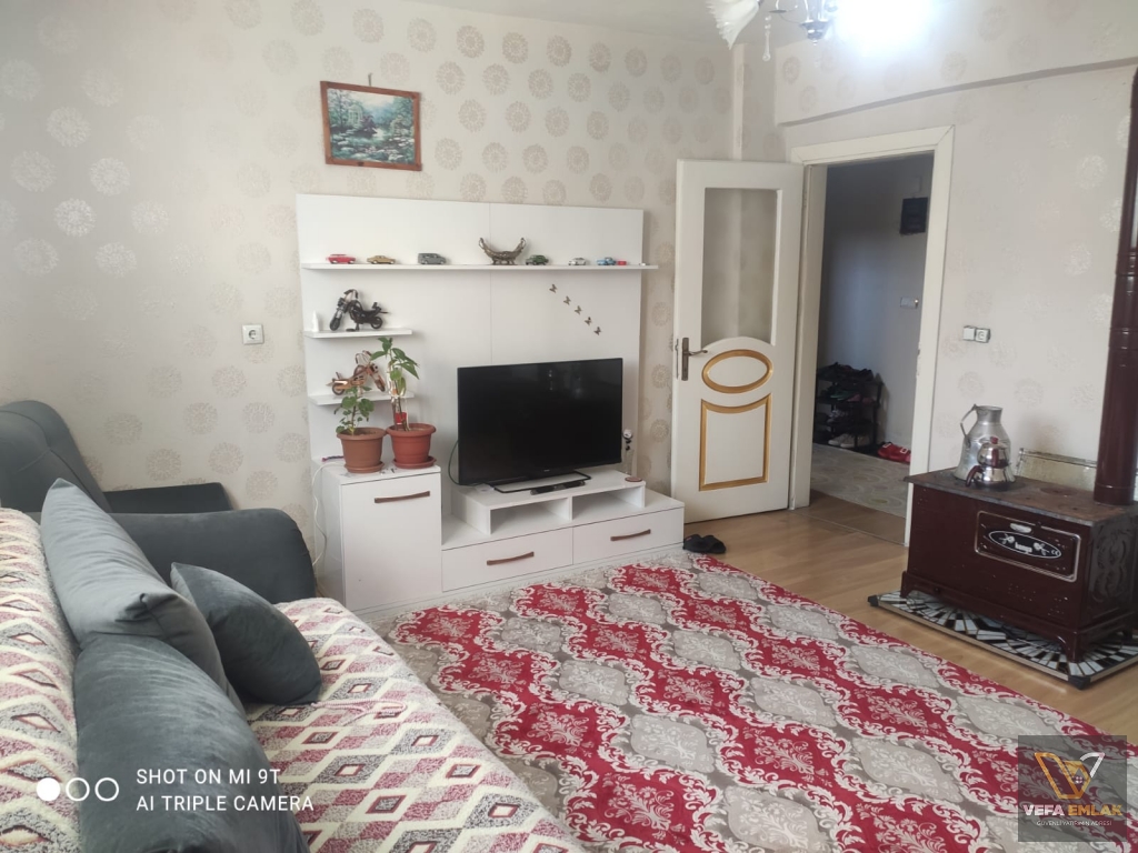SARAYALTI MAH. SEHER CAMİİ YAKININDA MÜSTAKİL BODRUM KAT    130 m2 SATI