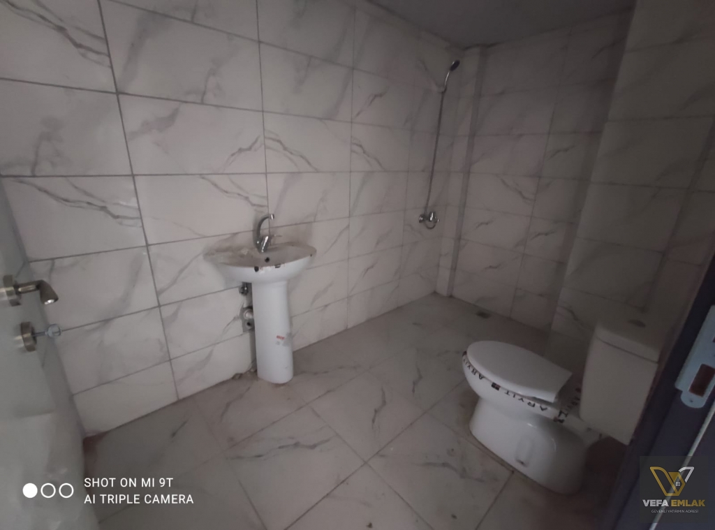 ŞEKER EVLERİ MAVİ KÖŞE YAKINI 2+1 = 115m2 SATILIK DAİRE