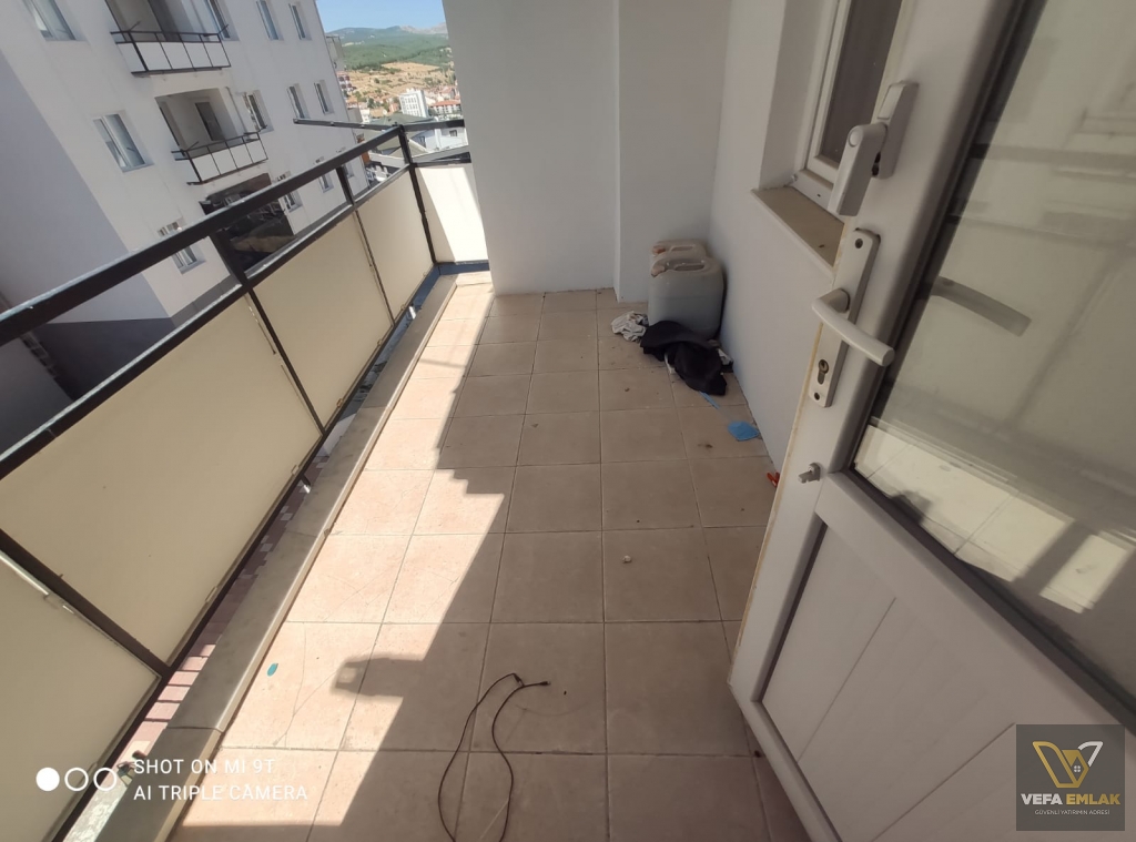 KEMALÖZ MAH.AYŞE ANA SAGLİK MSLK.LİSESİ YAKININDA KİRALIK 3+1 DAİRE