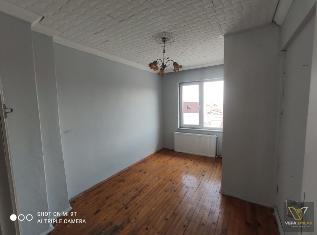 KURTULUŞ MH.  ÇİFT APART YAPMAYA UYGUN - SATILIK 2+1 DAİRE