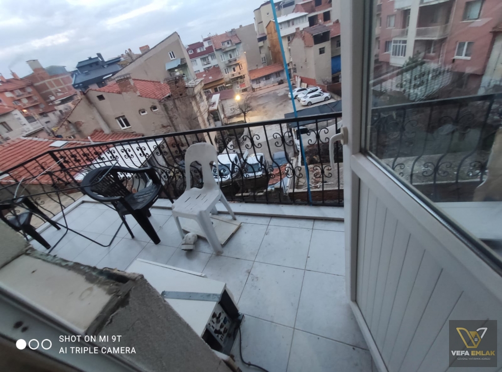 BİR EYLÜL OKULU VE ZİRAAT ODASI YAKININDA KİRALIK 1+1 APART