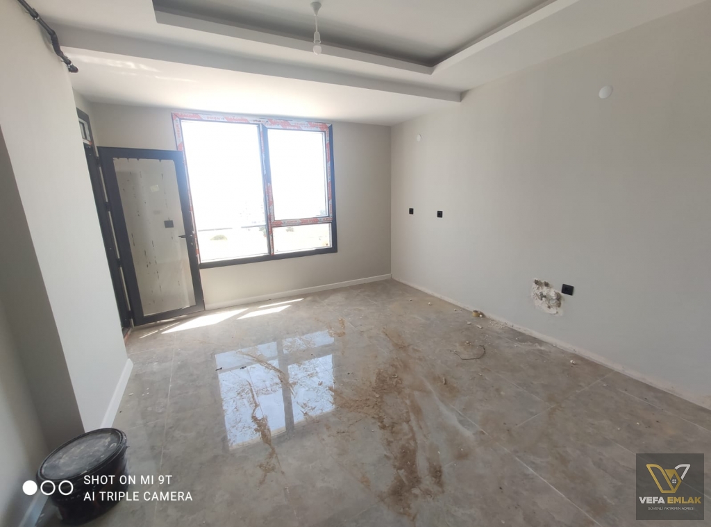 KEMALÖZ MAHALLESİ ORHAN DENGİZ LİSESİ YAKININDA SATILIK 4+1 DAİRE