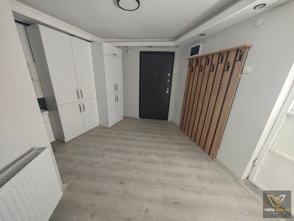 GEDİZYOLU ZÜMRÜT CAMİİ YAKINI SATILIK 2+1 DAİRE