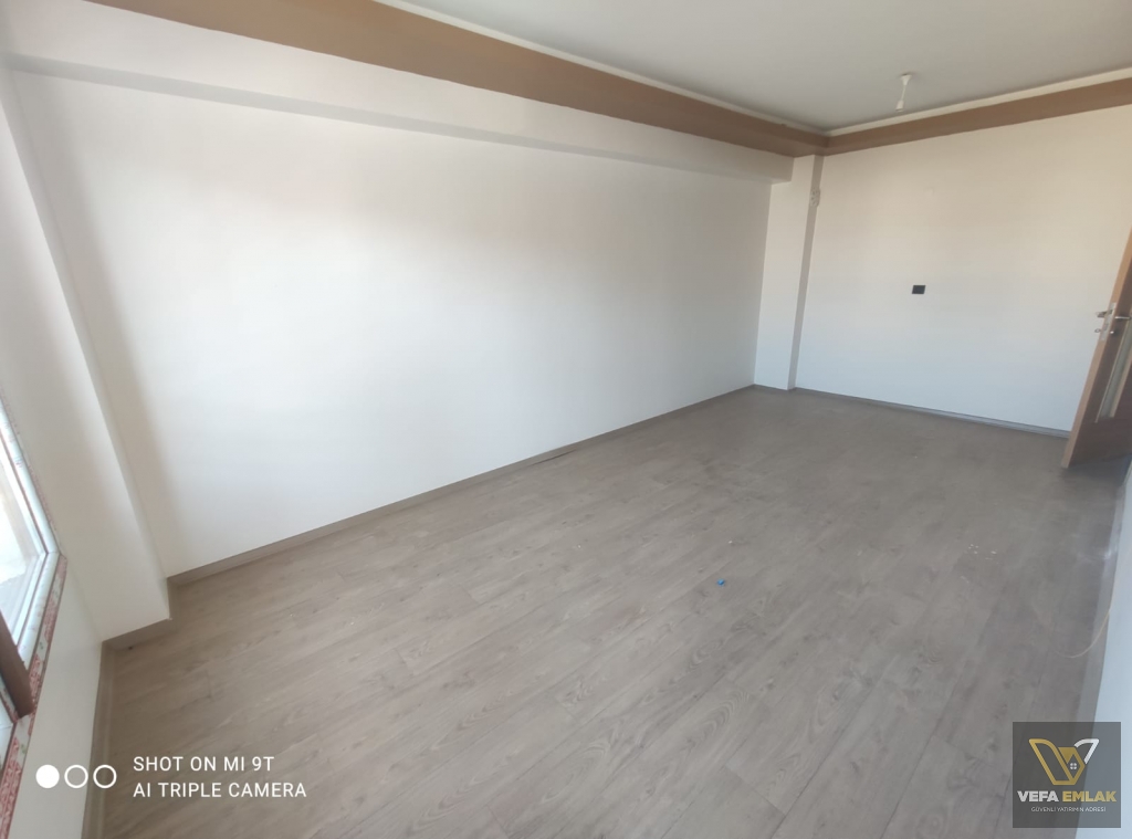 ATATÜRK MAHALLESİ BESİM ATALAY OKULU YAKININDA SATILIK 3+1 DAİRE