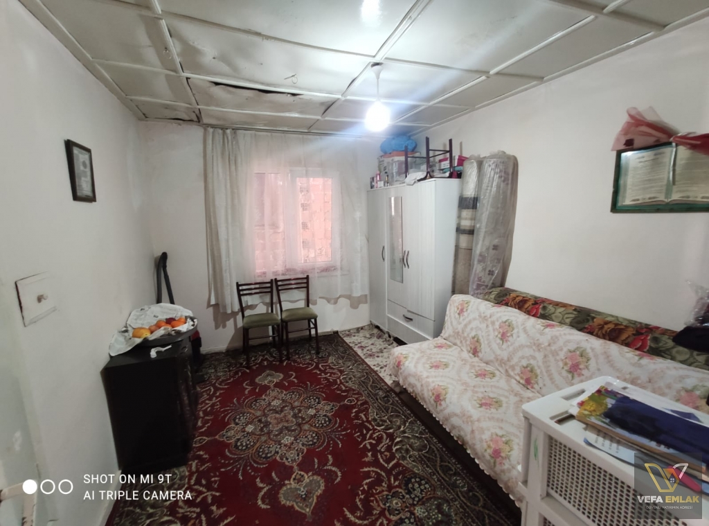 KARAAĞAÇ MAH.LEYLEİ KADİR CAMİ YAKININDA 2 KATLI 4 DURUMLU SATILIK MÜSTAKİL EV