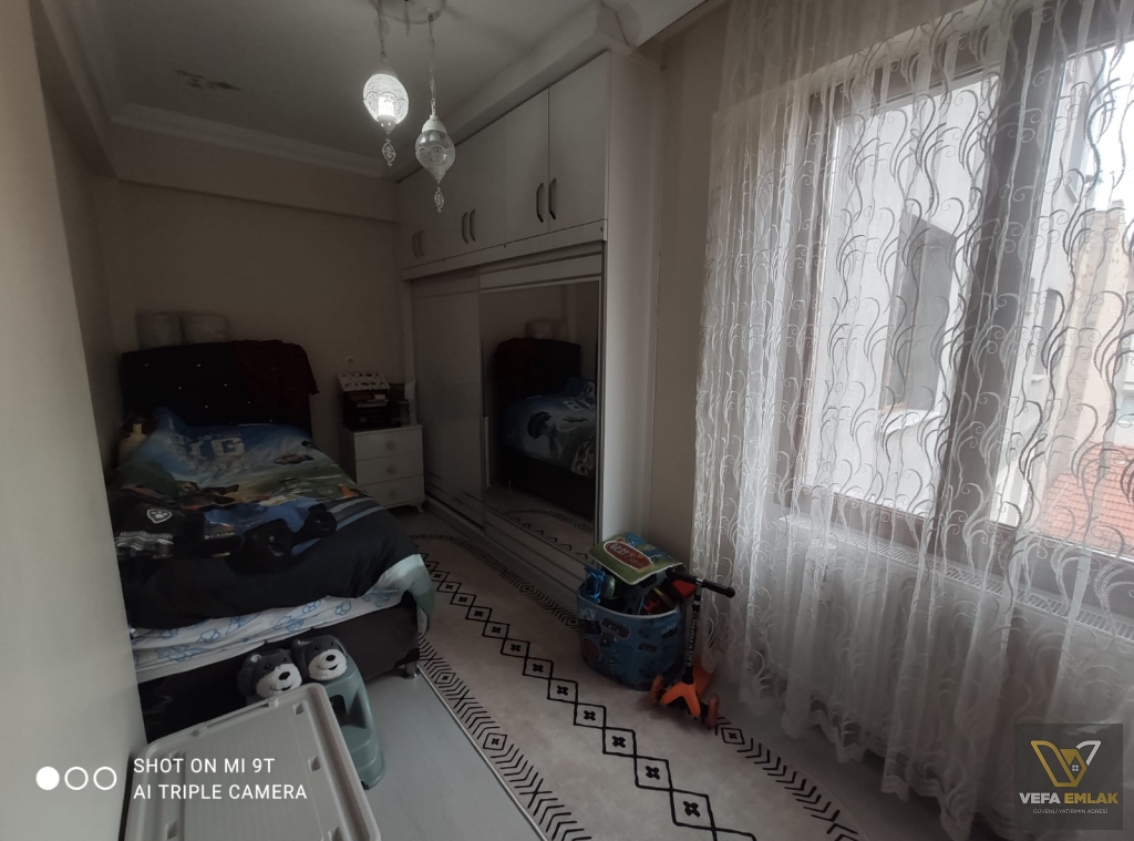 GEDİZ YOLU SAĞLIK OCAĞI  YAKININDA 2+1 ARA KAT SATILIK DAİRE