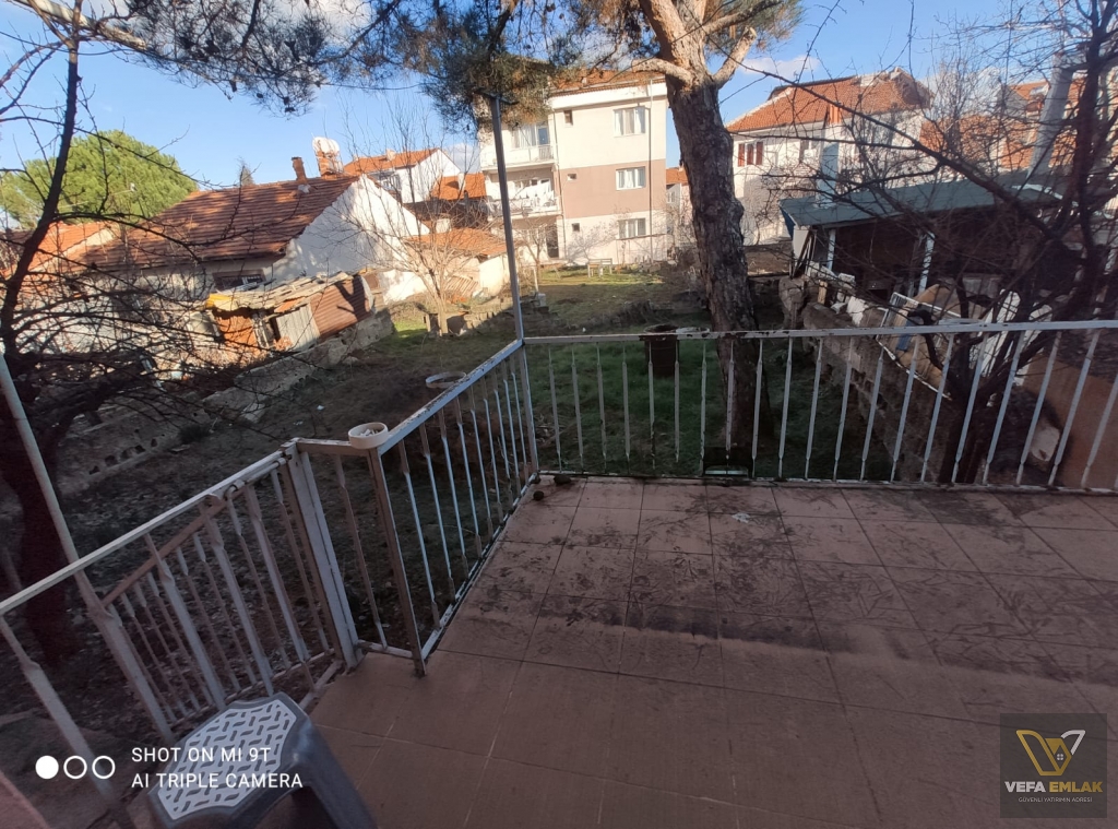 CUMHURİYET MAHALLESİ 230 m2 3+1 SATILIK MÜSTAKİL EV