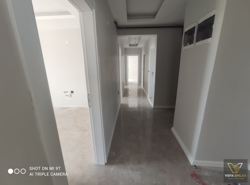 KEMALÖZ MAHALLESİ ORHAN DENGİZ LİSESİ YAKININDA SATILIK 4+1 DAİRE
