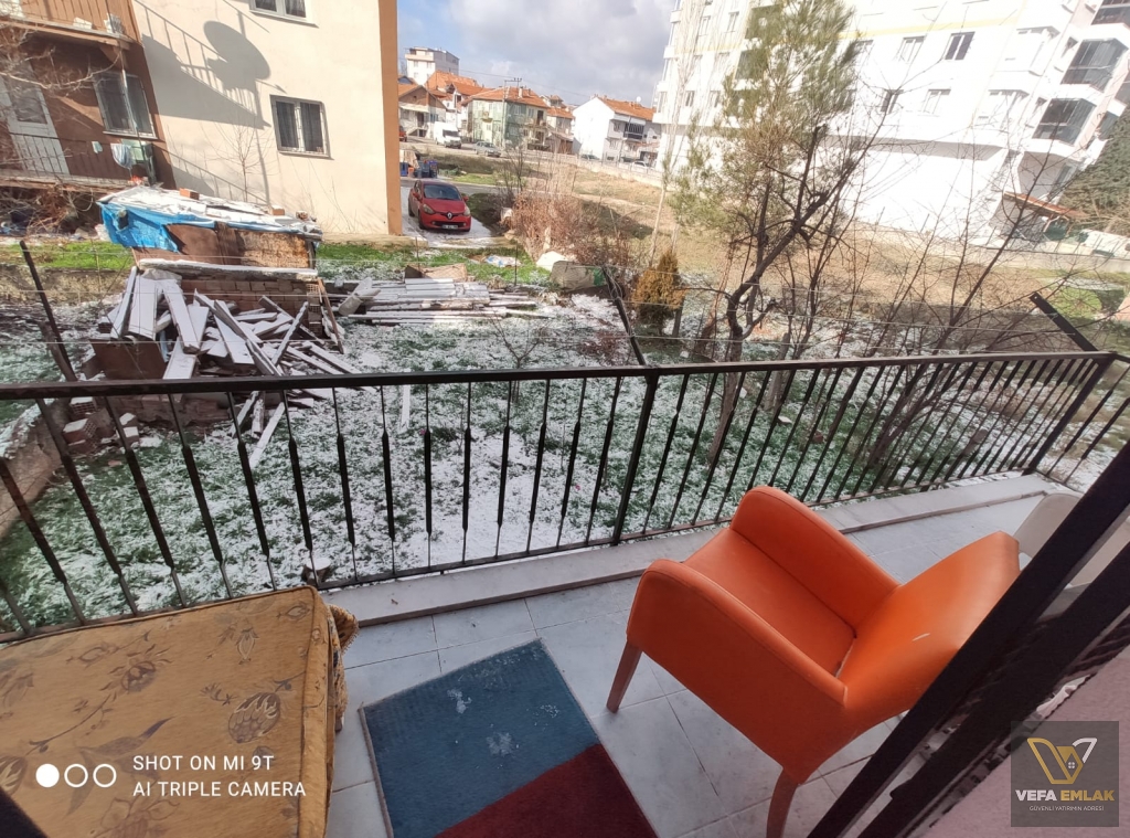 SARAYALTI MAH. SEHER CAMİİ YAKININDA MÜSTAKİL 1 KAT 130 m 2 SATILIK DAİRE