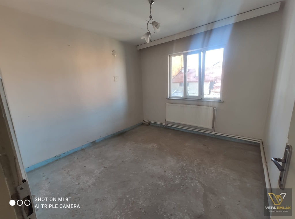 DİKİLİTAŞ MAHALLESİ SAYAR AVM. YAKININDA KİRALIK 3+1 DAİRE