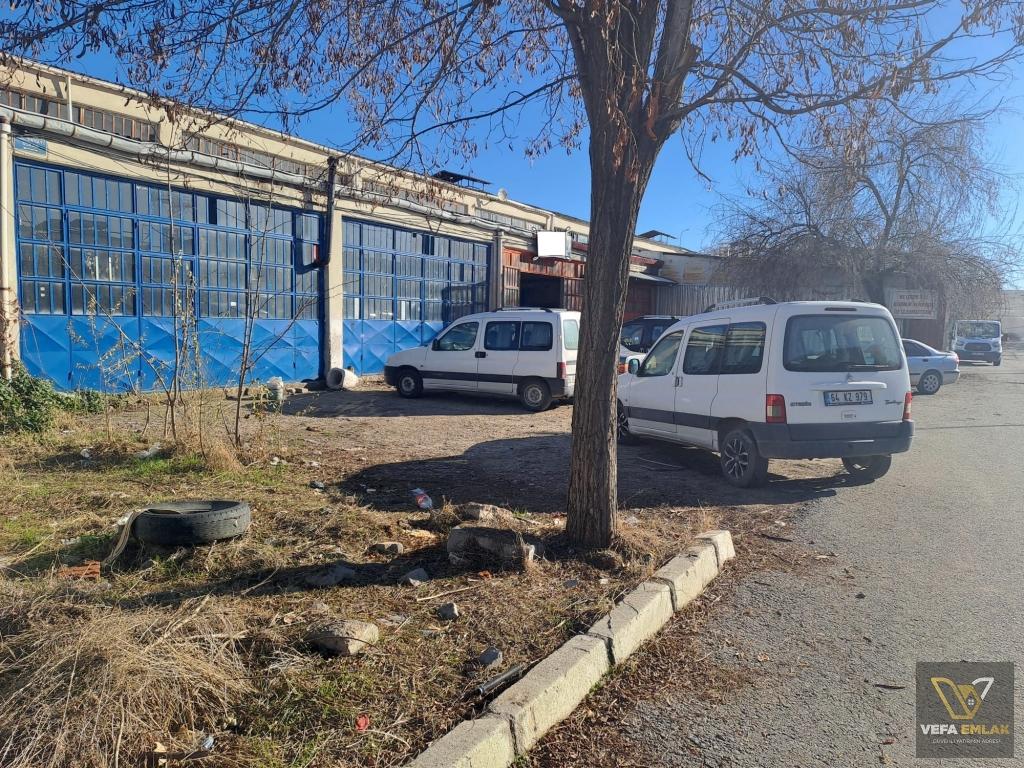 BİR EYLÜL SANAYİ SİTESİNDE 480 m2 SATILIK DÜKKAN