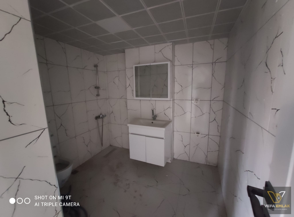 LALELİ CAMİİ KAZIM KARABEKİR CADDESİ ÜZERİ 3+1