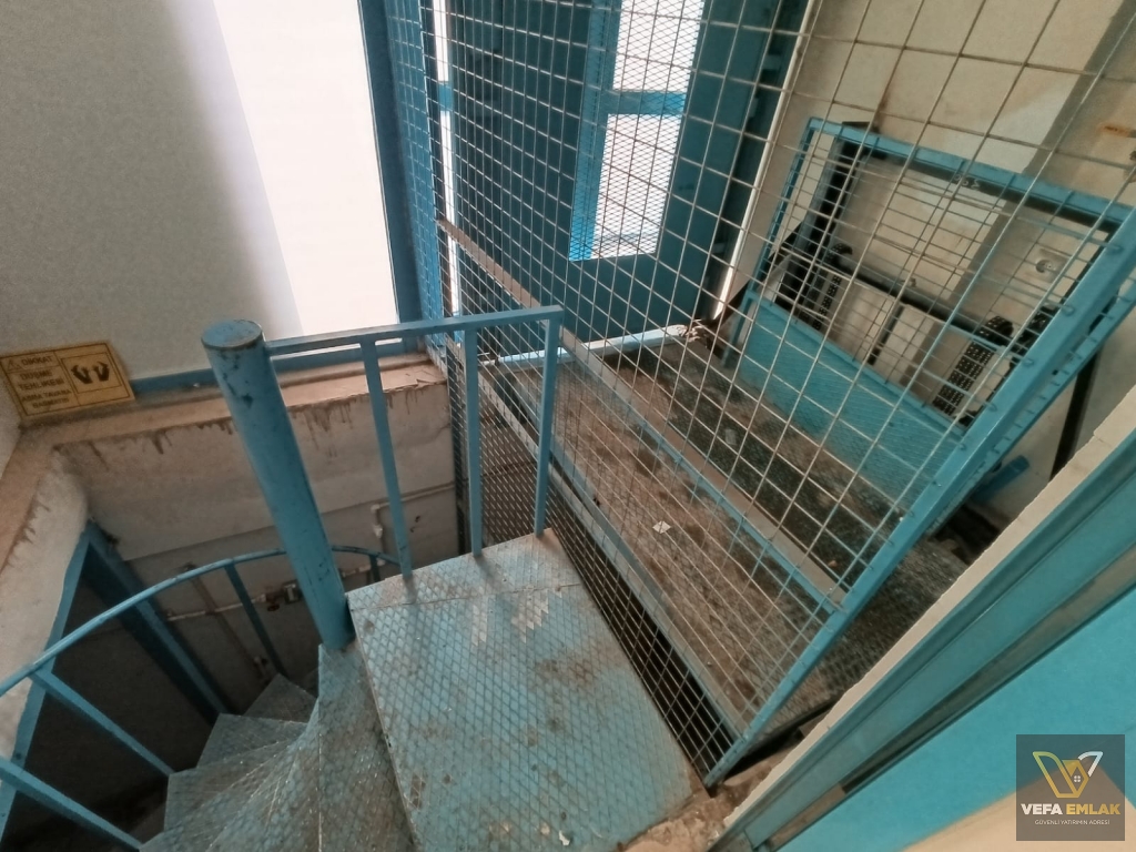 TAPU BİNAZI YAKINI KİRALIK GENİŞ DUKKAN