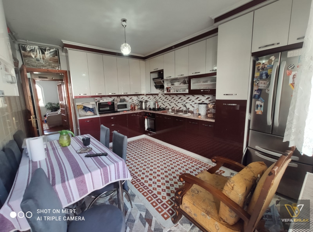 SARAYALTI MAH. SEHER CAMİİ YAKININDA MÜSTAKİL 1 KAT 130 m 2 SATILIK DAİRE