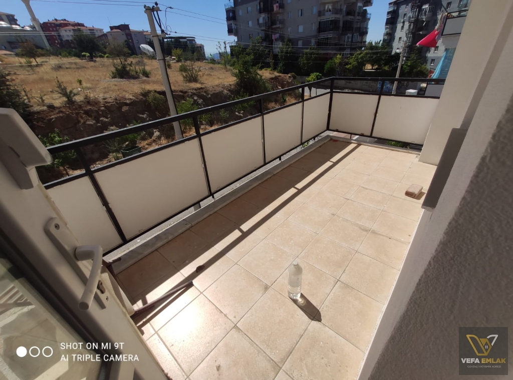 KEMALÖZ MAH.AYŞE ANA SAGLİK MSLK.LİSESİ YAKININDA KİRALIK 3+1 DAİRE