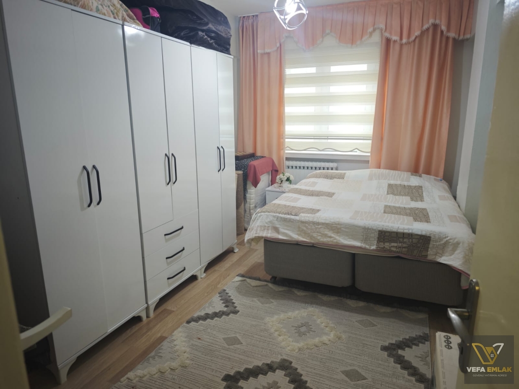 CUMHURİYET MAH.ESKİ DEVLET HASTANESİ YAKINI SATILIK 2+1 DAİRE