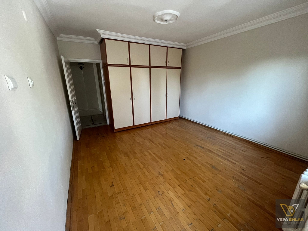 FEVZİ ÇAKMAK MAH.TÜRK TELEKOM BİNASI YAKININDA 165 m2 SATILIK DAİRE