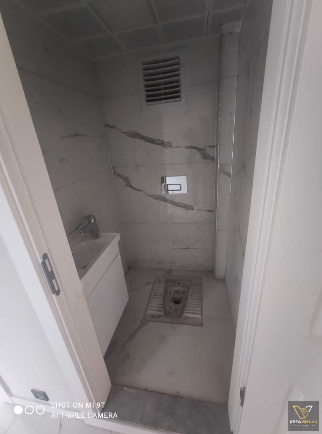 FATİH MAHALLESİ RAVZA CAMİİ YAKINI 2+1 ARA KAT SATILIK DAİRE