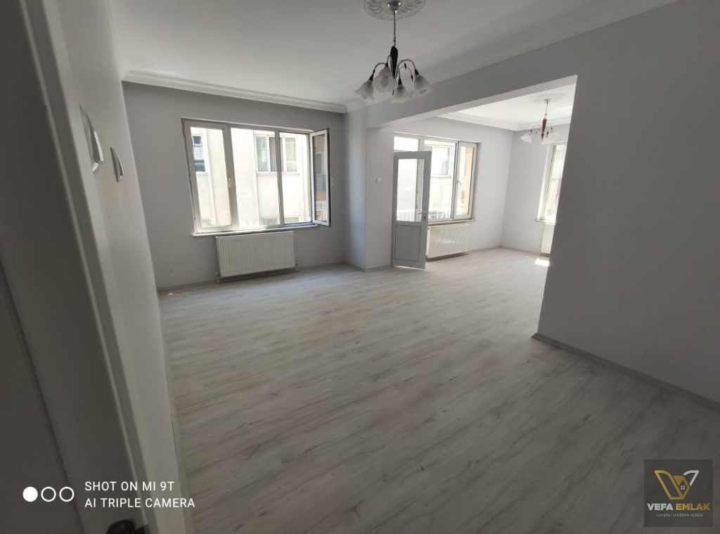 CUMHURİYET MAH. ATA PARK VE FİLE MARKET YAKINI SATILIK 2+1 DAİRE
