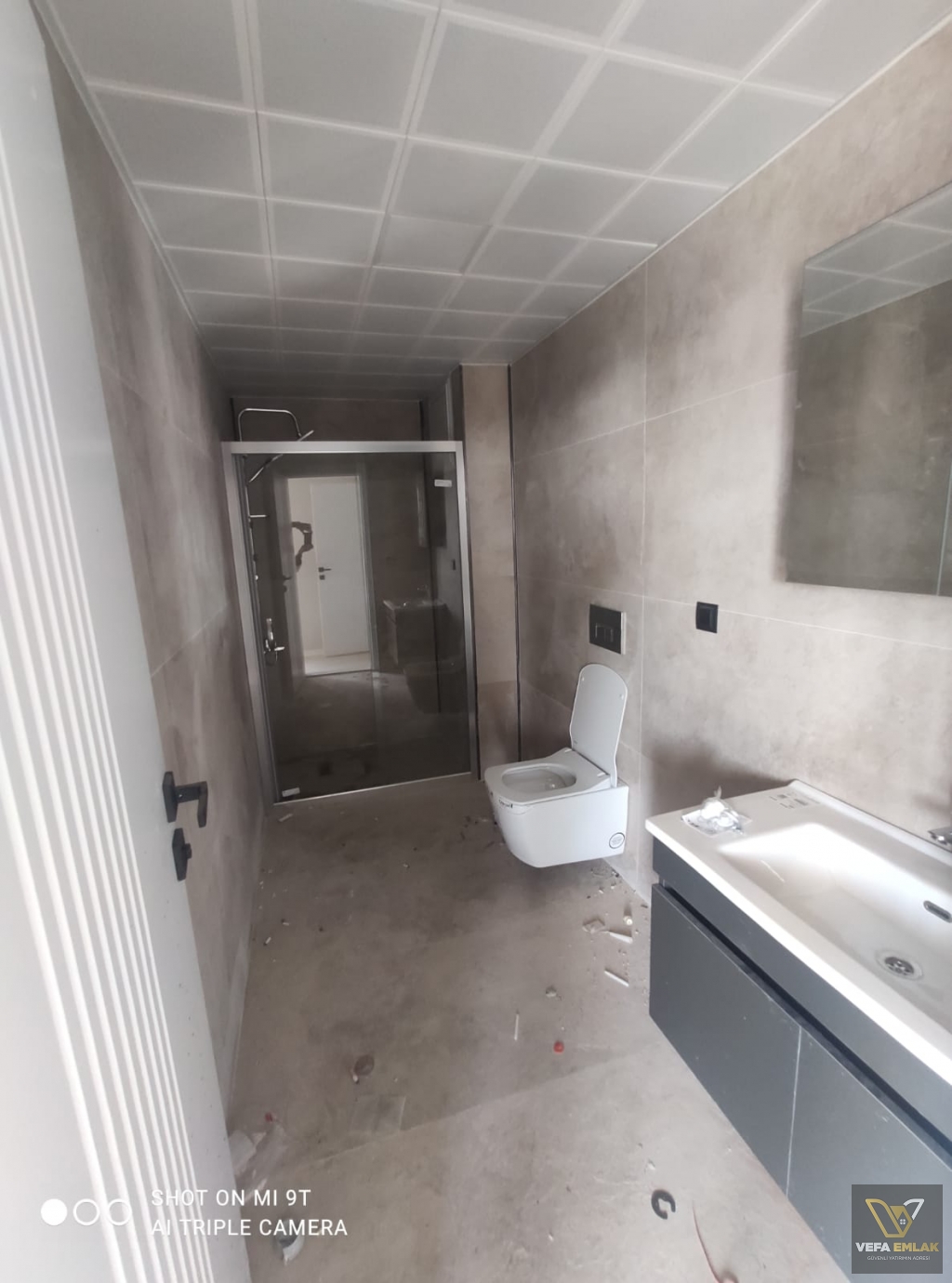 KEMALÖZ MAHALLESİ ORHAN DENGİZ LİSESİ YAKININDA SATILIK 4+1 DAİRE
