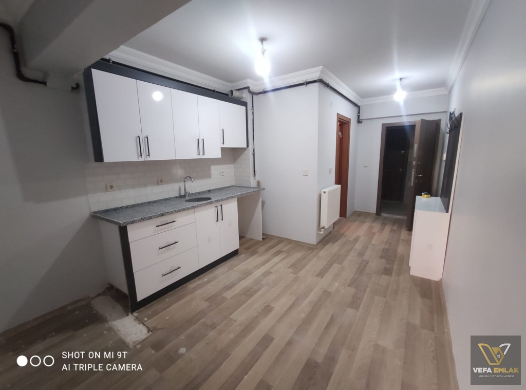 KÖME MAH. UŞAK AŞ EVİ YAKININDA İÇİ SIFIR YAPILMIŞ OLAN 60 m2 1+1 SATILIK APART