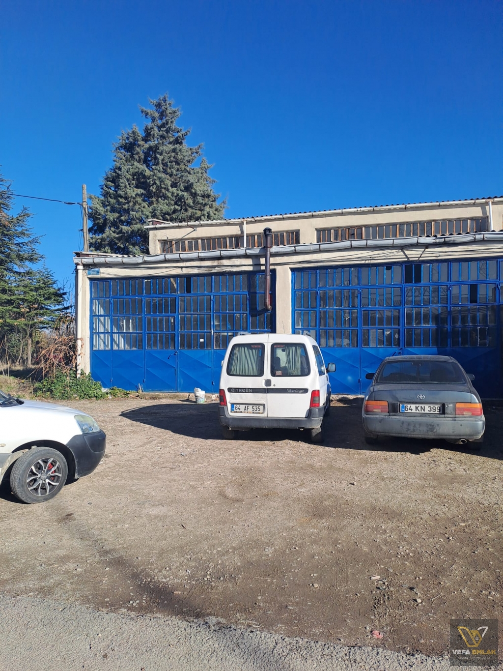 BİR EYLÜL SANAYİ SİTESİNDE 480 m2 SATILIK DÜKKAN