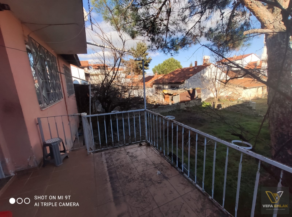 CUMHURİYET MAHALLESİ 230 m2 3+1 SATILIK MÜSTAKİL EV