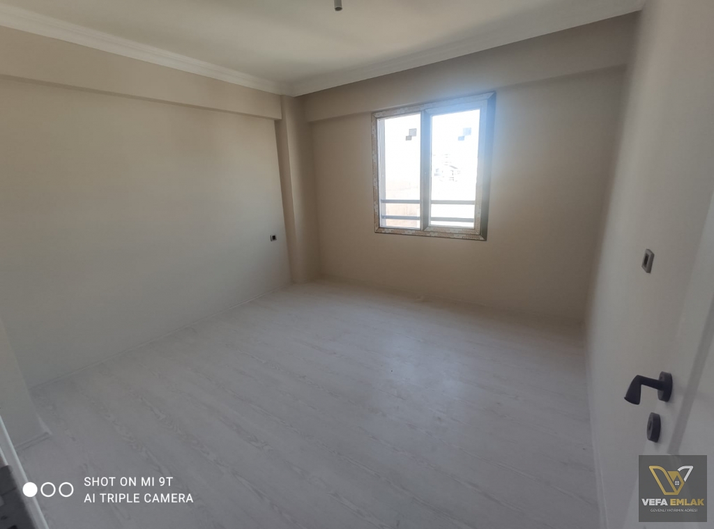 ATATÜRK MAHALLESİ BESİM ATALAY OKULU YAKININDA SATILIK 2+1 DAİRE